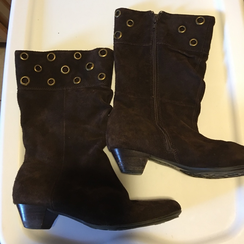 Brown Suede Eyelet Boots